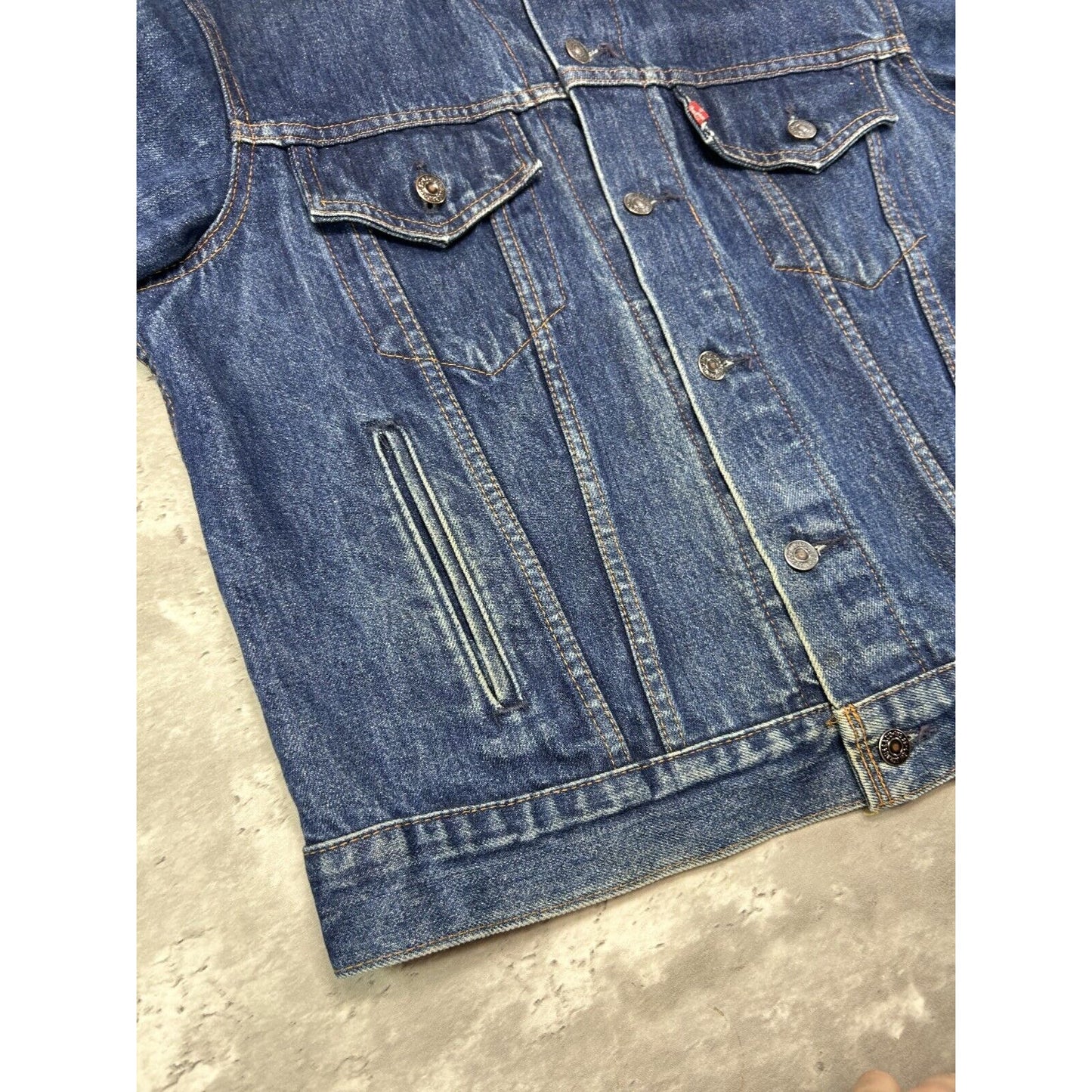 Vintage 80s Levis Red Tab Dark Wash Denim Type 3 Trucker Jacket Size 44 Medium