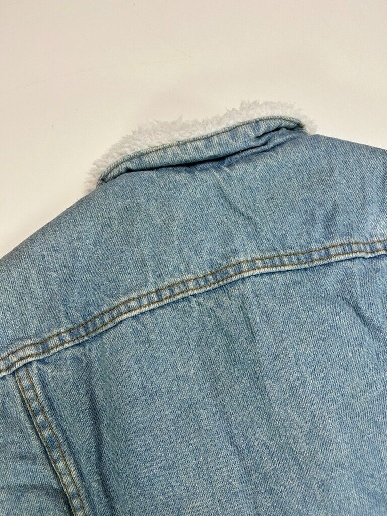 Vintage 90s Levis Sherpa Lined Light Wash Denim Trucker Vest Size Medium Blue