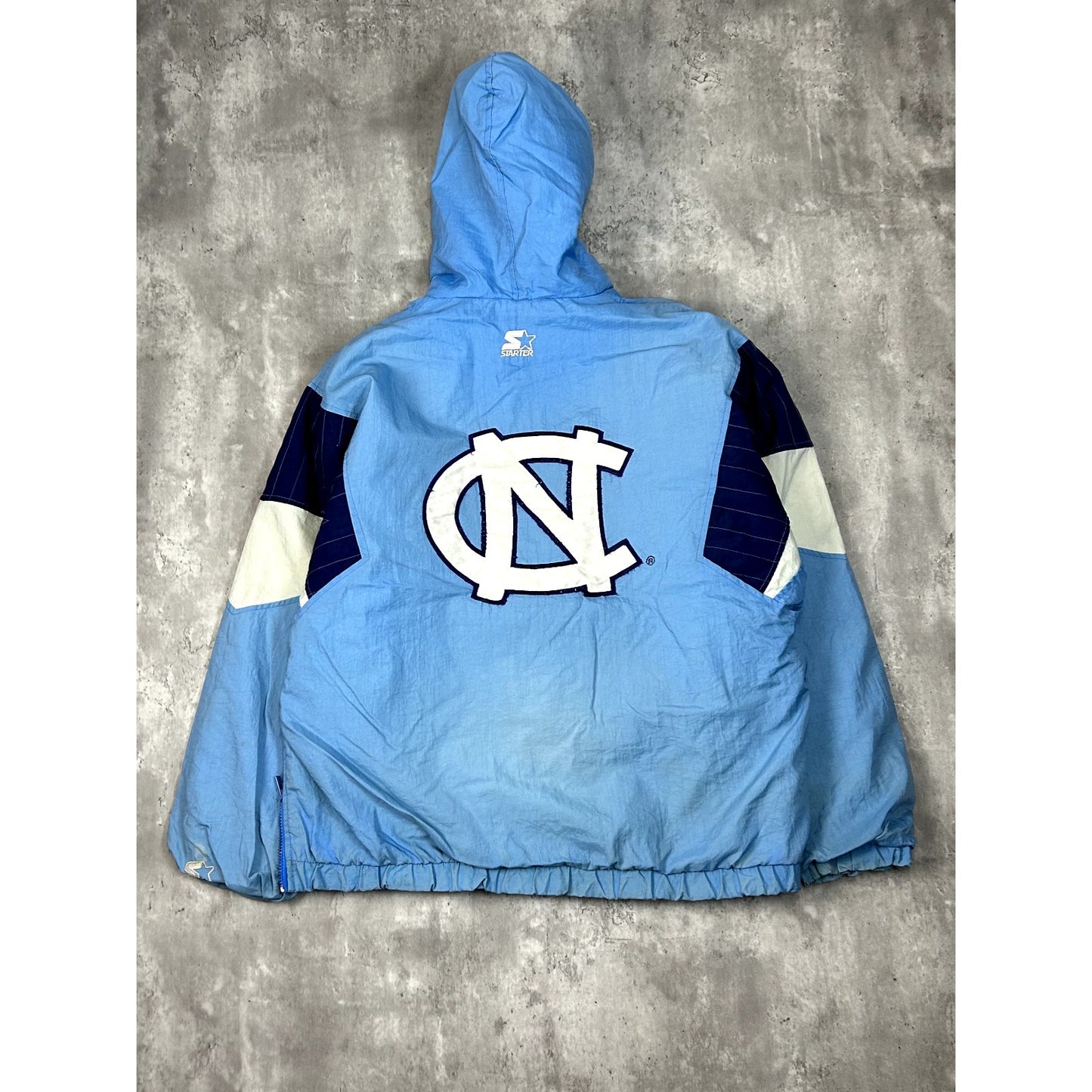 Vintage UNC Tarheels NCAA Quilted Lined Hooded Starter Jacket Size Large