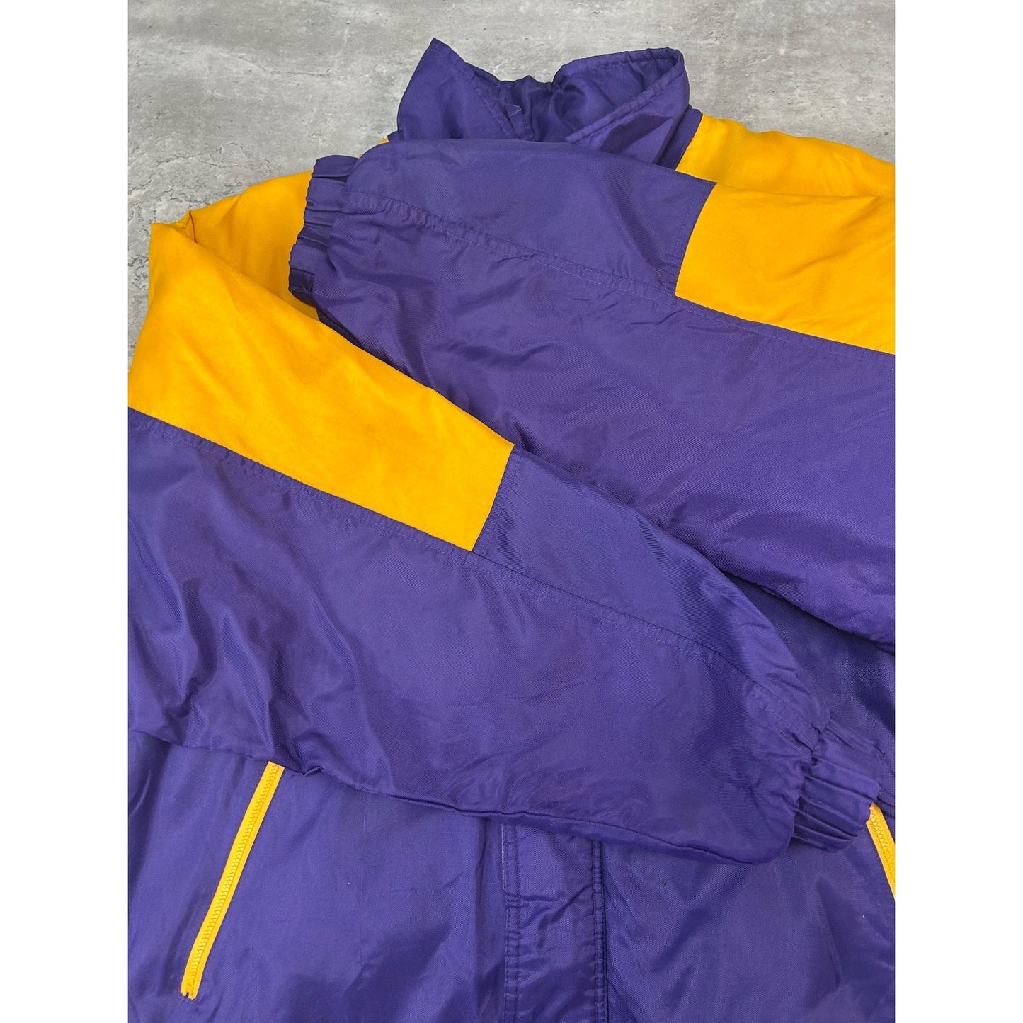Vintage Minnesota Vikings NFL Insulated Full Zip Football Jacket Size Large