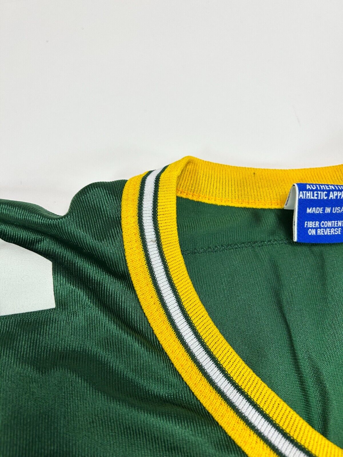 Vintage 90s Brett Favre #4 Green Bay Packers NFL Football Jersey Size Large