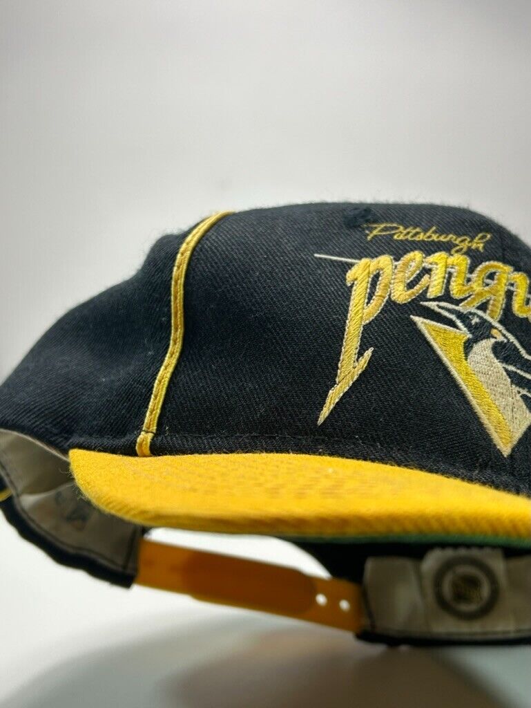 Vintage 90s Pittsburgh Penguins NHL Embroidered Spell Out Snapback Hat OSFA