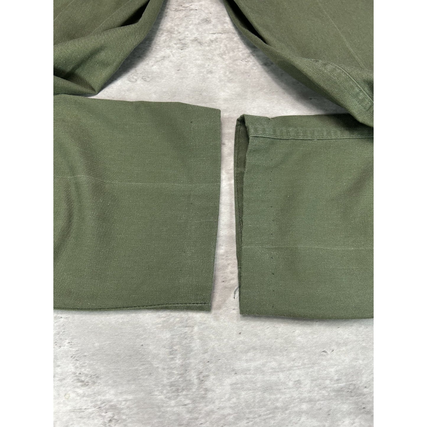 Vintage 1990s US Military OG-107 Trouser Style Army Pants Size 28 Green