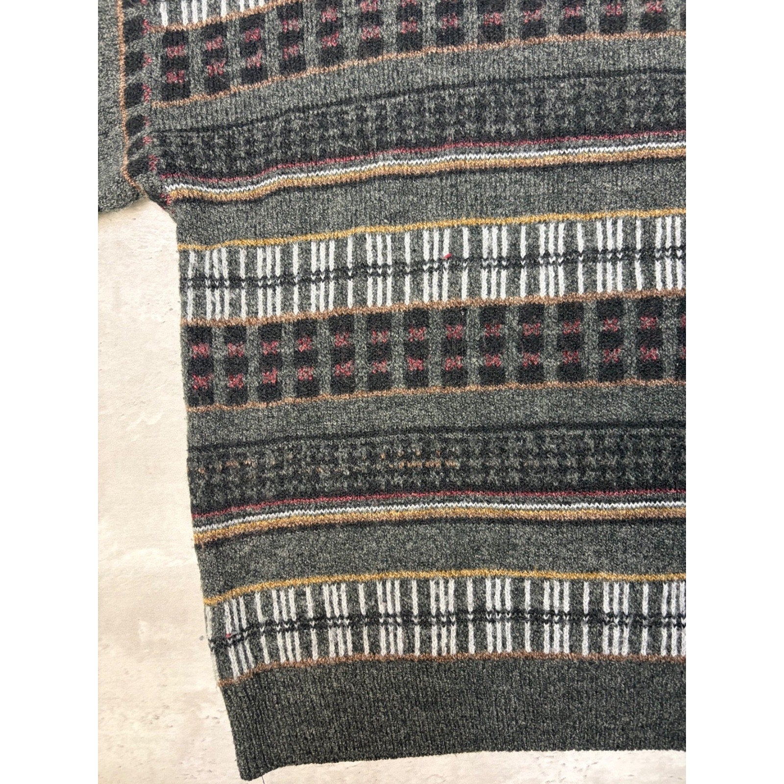 Vintage 80s/90s Etchings Abstract Striped Print Pullover Knit Sweater Size Large
