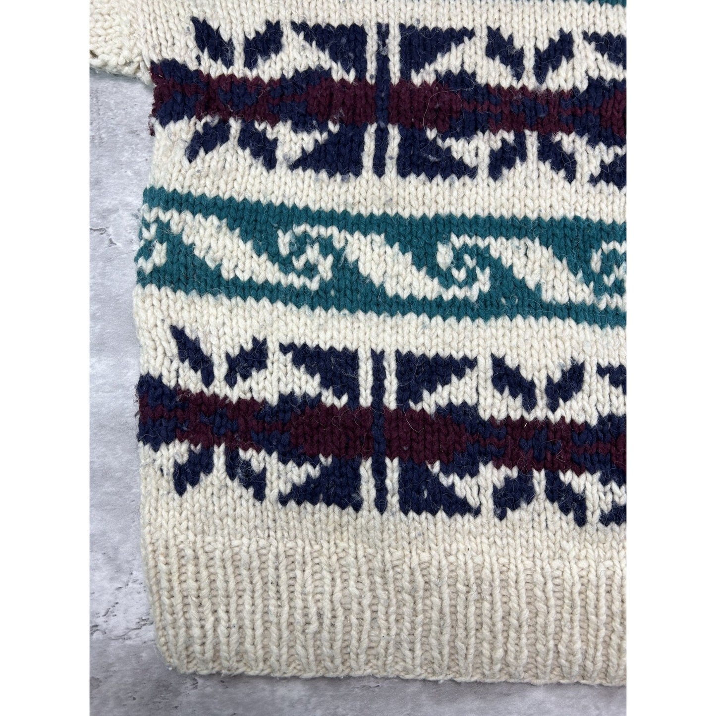 Vintage Las Americas Abstract Striped Pullover 100% Knit Sweater Size XL