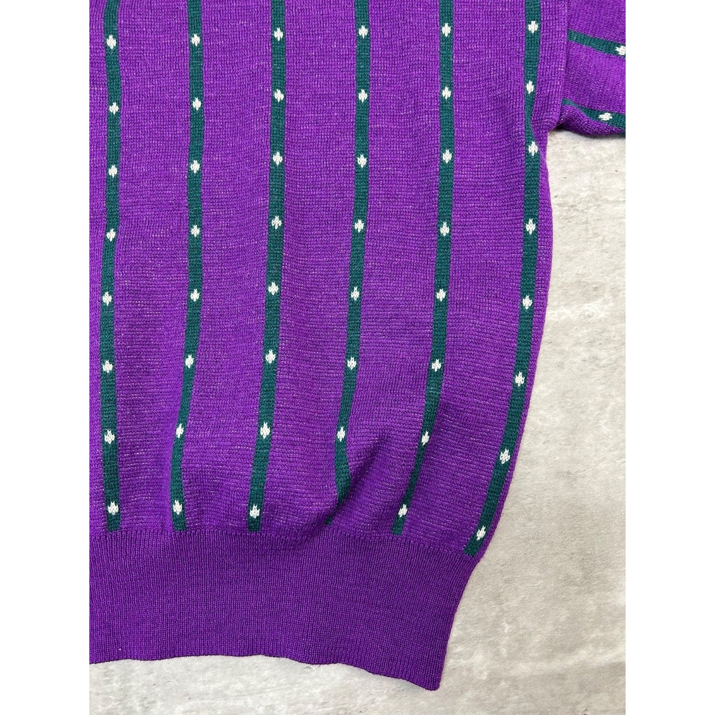 Vintage 90s Izod Diamond Striped Print Pullover Knit Sweater Size Large