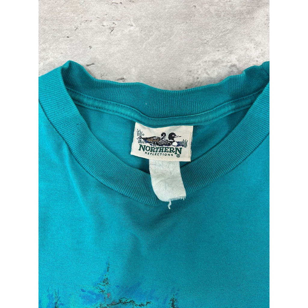 Vintage 90s Deckside Reflections Cottage Landscape Graphic T-Shirt Size Medium