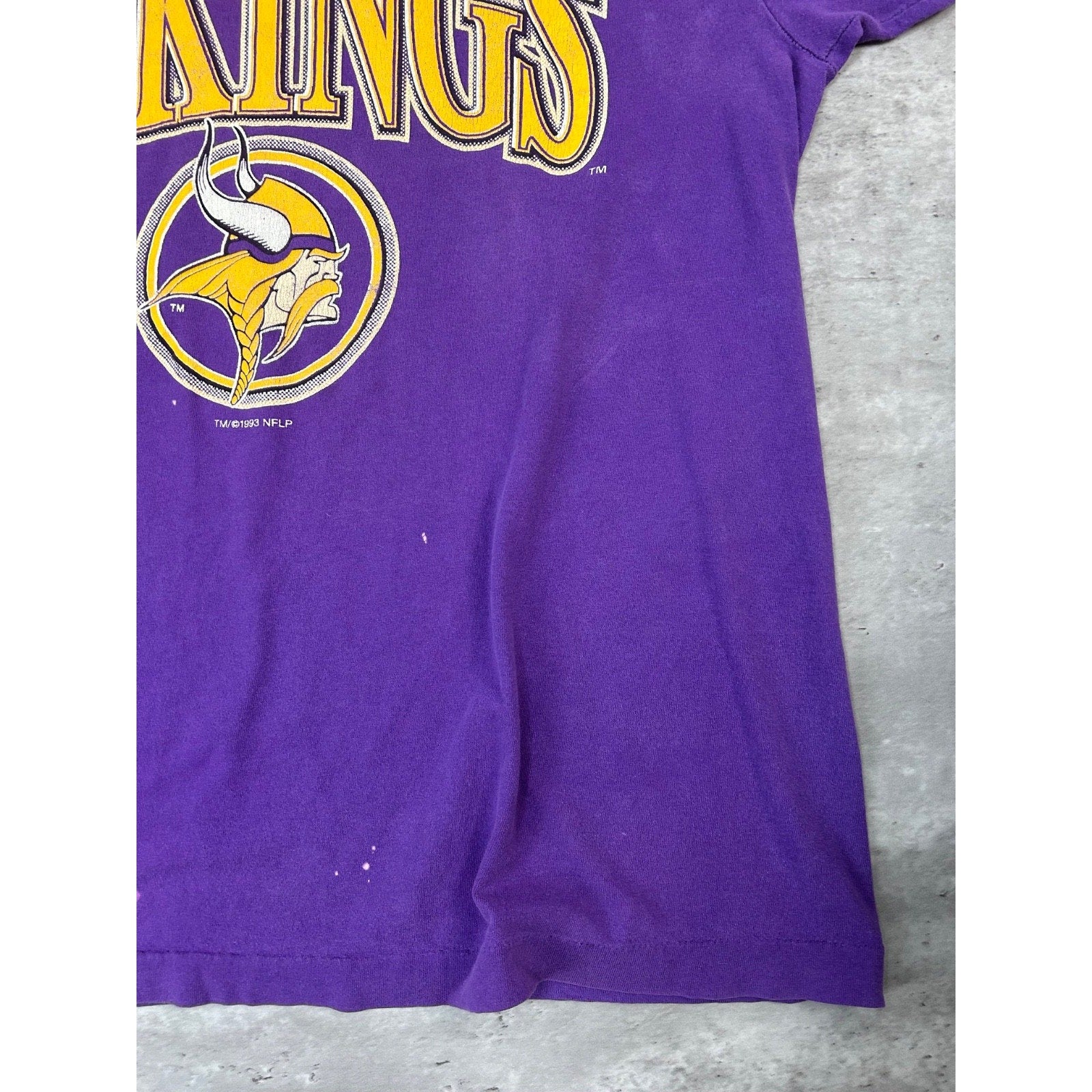 Vintage 1993 Minnesota Vikings NFL Spellout Graphic Button Up Shirt Size XL