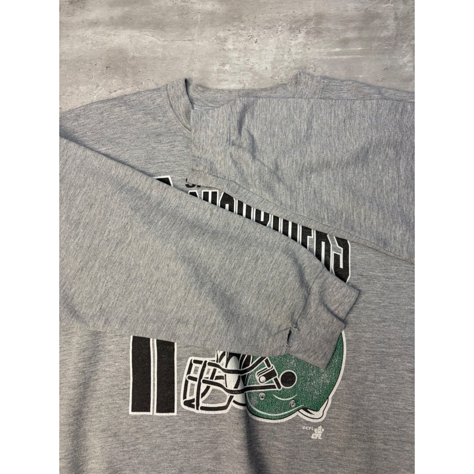 VTG 90s Saskatchewan Roughriders CFL Helmet Graphic Spellout Sweatshirt Size XL