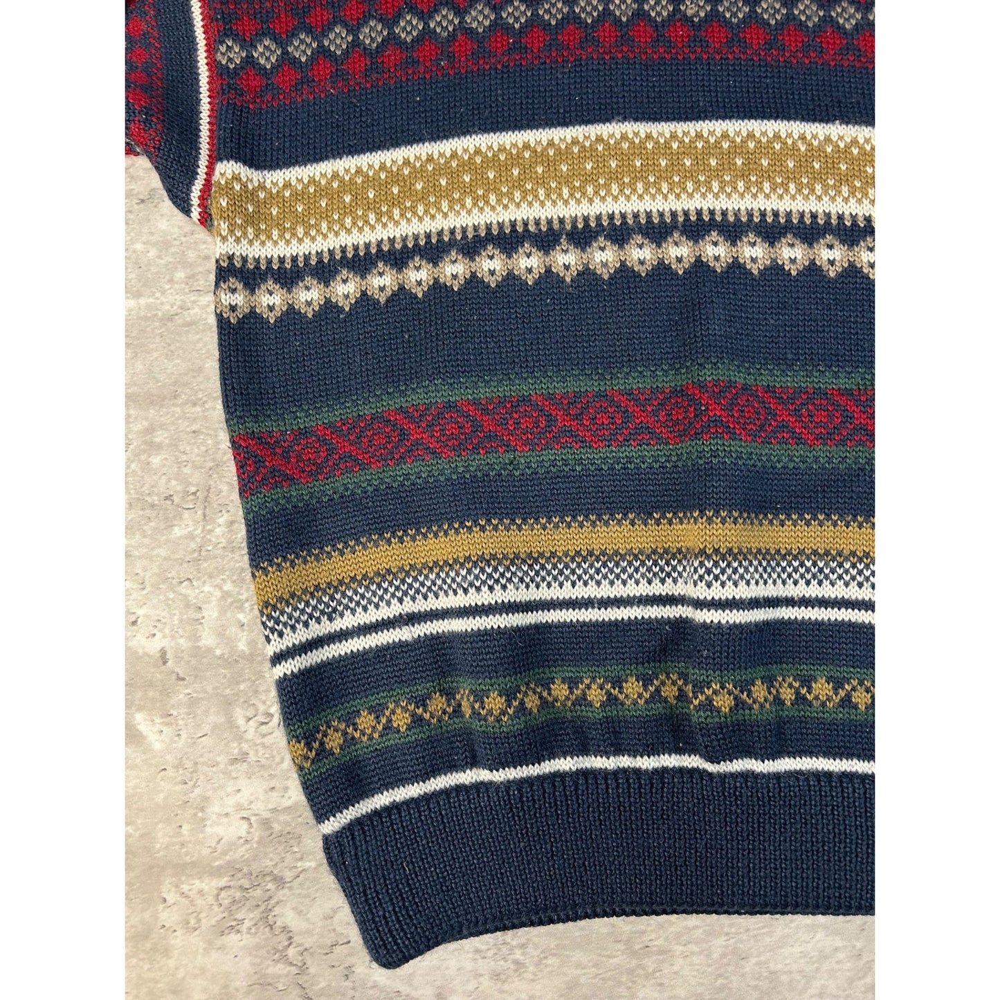 Vintage Abstract Striped Geometric Pullover Ribbed Knit T-Shirt Size Small