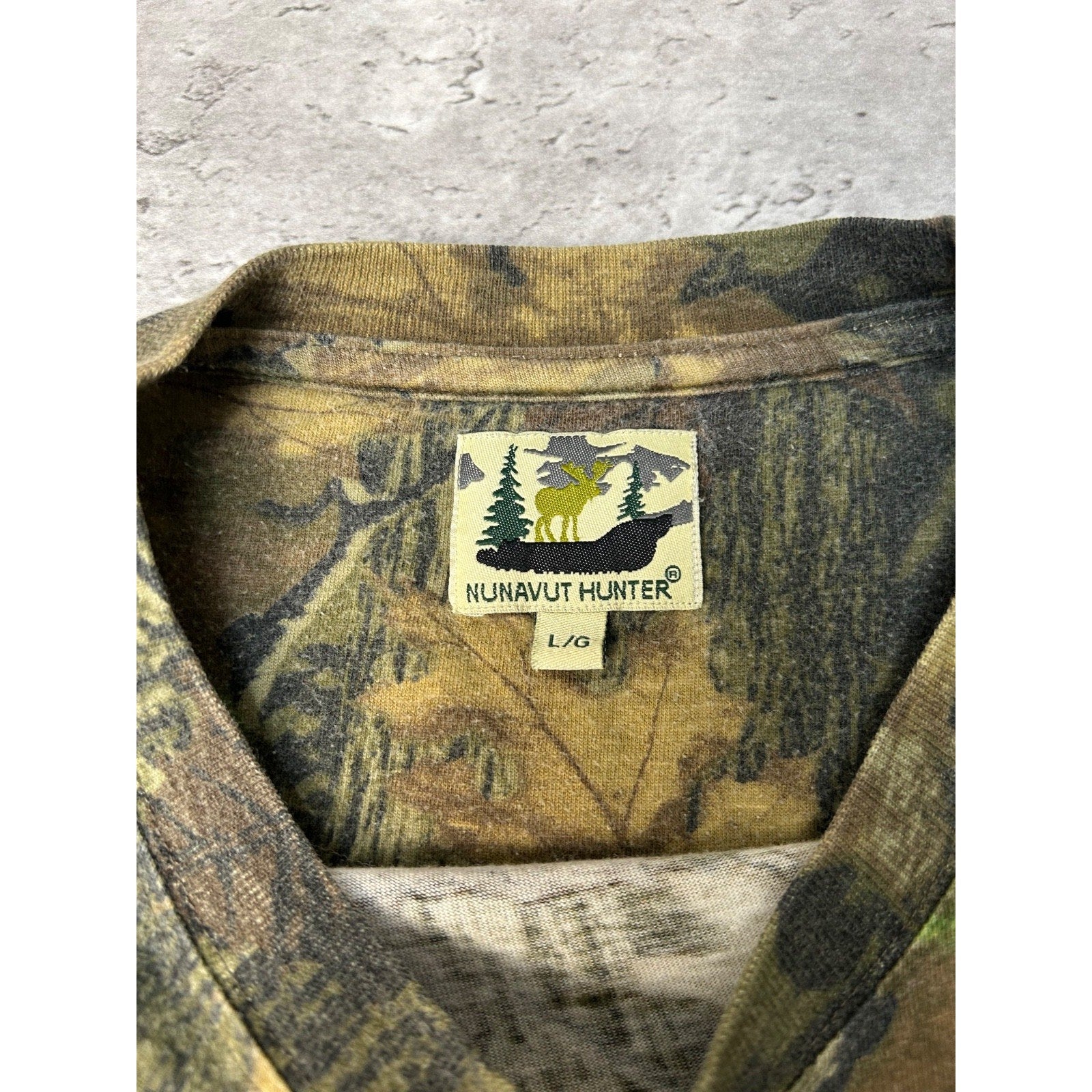 Vintage 90s Nunavut Hunter Tree Camo Hunting Long Sleeve T-Shirt Size Large