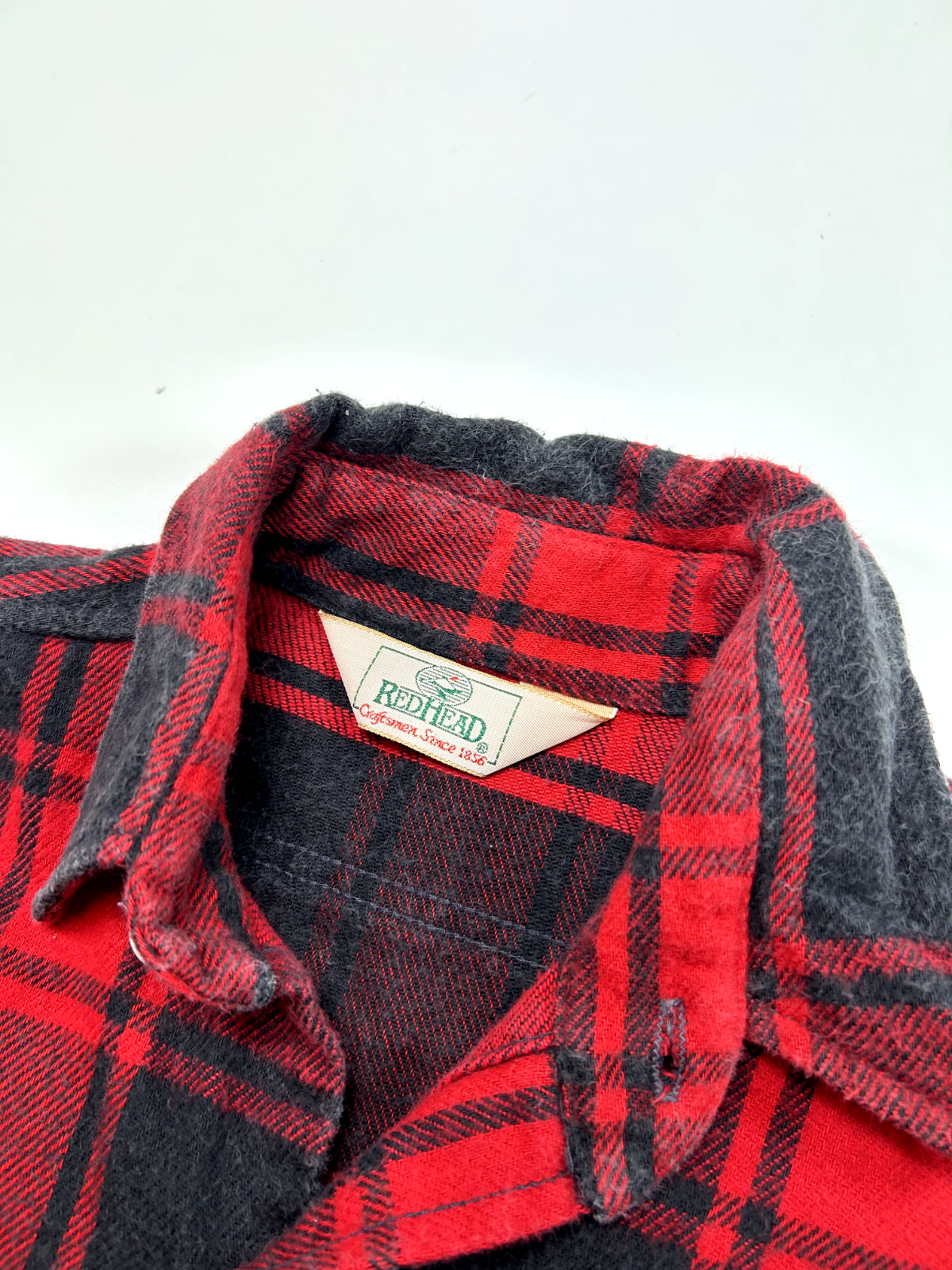 Vintage 80s/90s RedHead Buffalo Plaid Double Pocket Button Up Shirt Size Medium