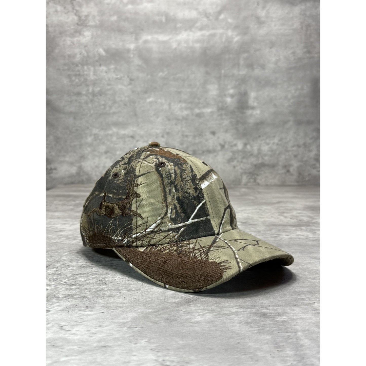 Vintage Realtree Camo Embroidered Deer Hunting Strapback Hat OSFA
