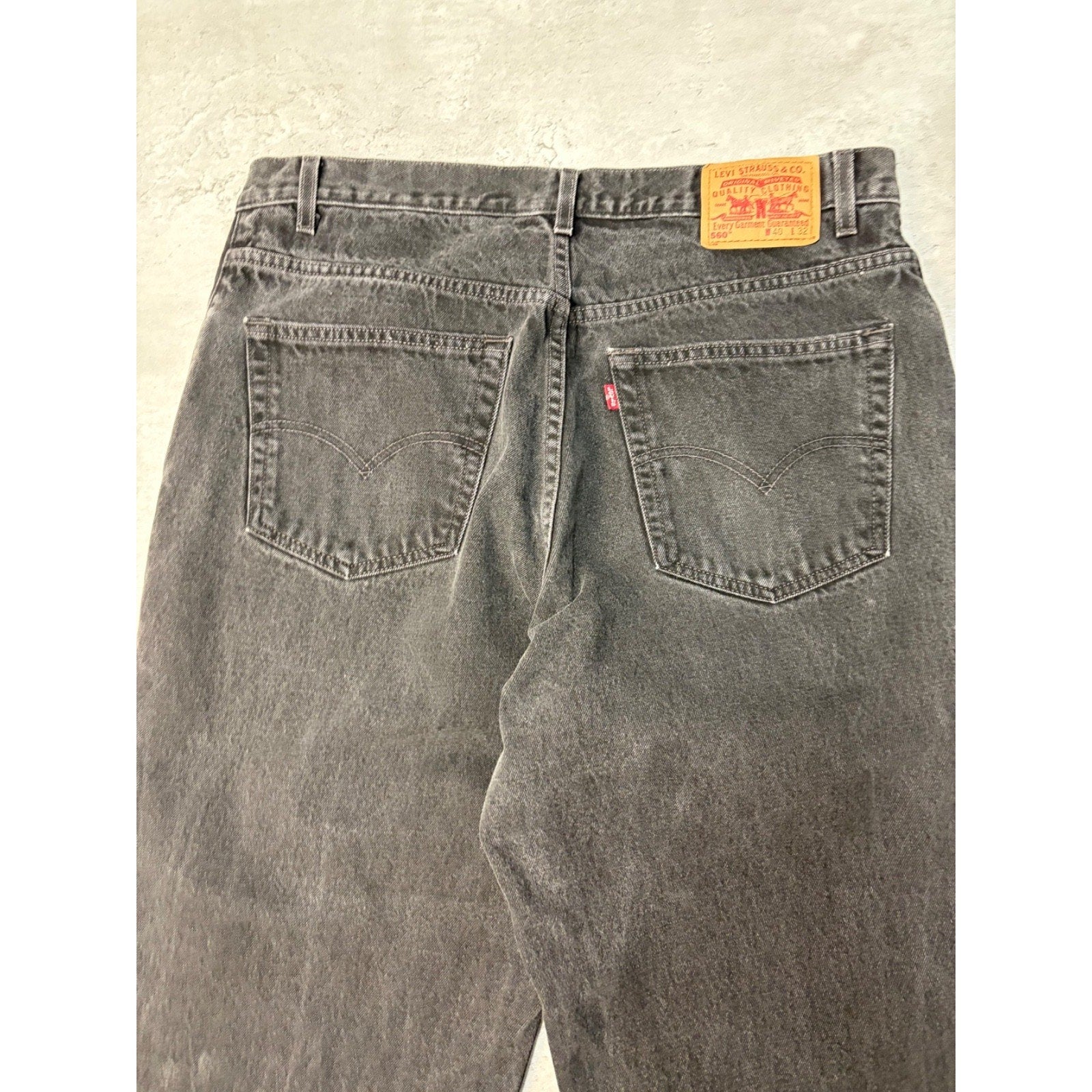 Vintage Levis 560 Red Tab Loose Fit Black Wash Denim Pants Size 39