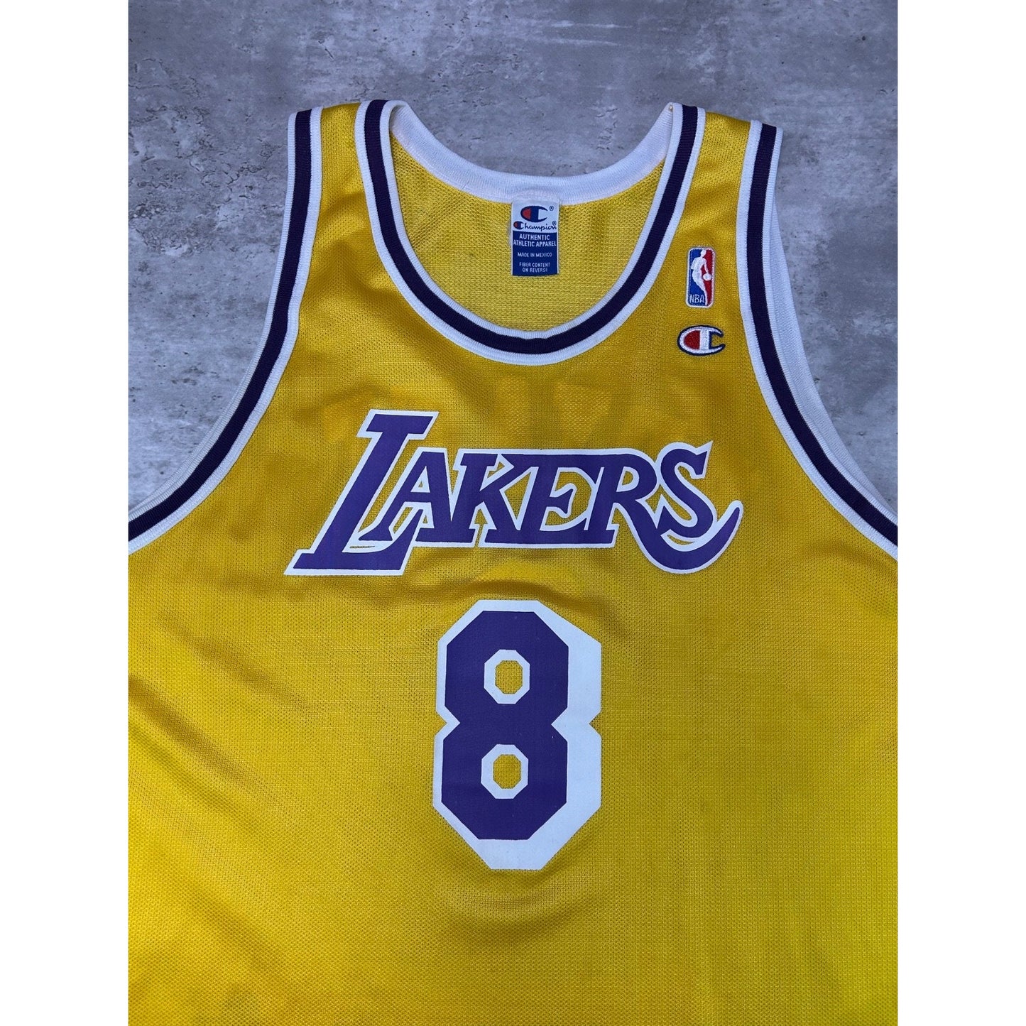 Vintage Kobe Bryant #8 Los Angeles Lakers NBA Champion Jersey Size XL