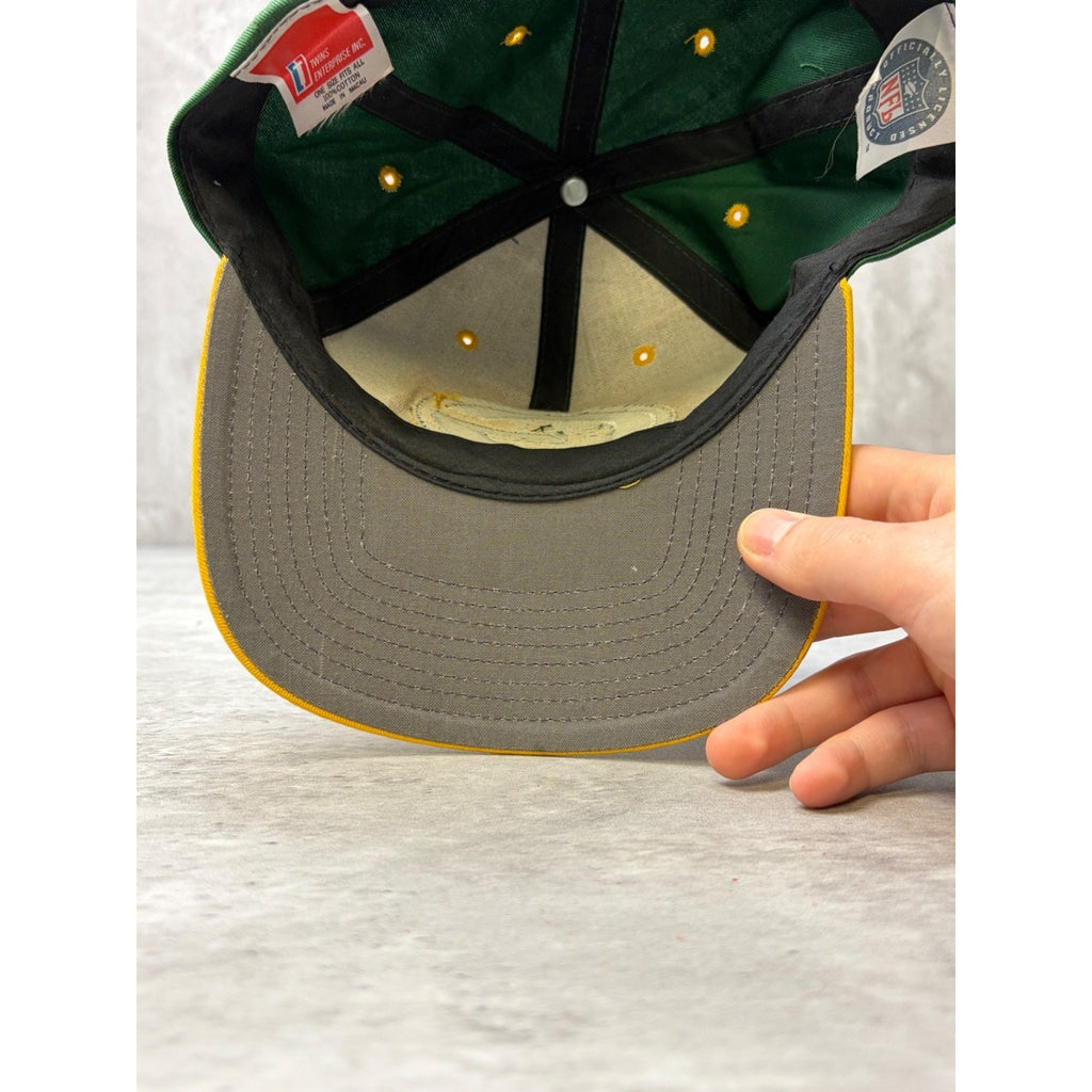 Vintage Green Bay Packers NFL Two Tone Embroidered Snapback Hat OSFA