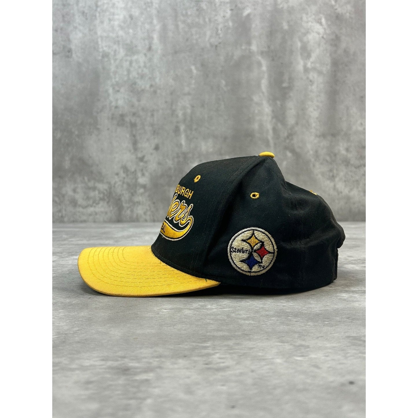 Vintage 90s Pittsburgh Steelers NFL Starter Tailsweep Football Snapback Hat OSFA