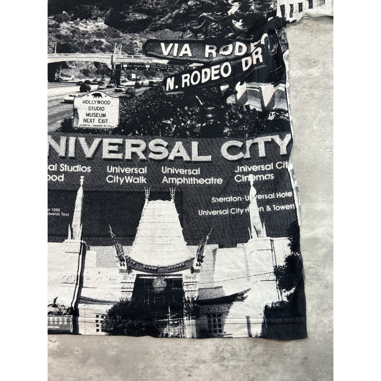 Vintage 1996 Hollywood All Over Print Graphic Destination T-Shirt Size XL