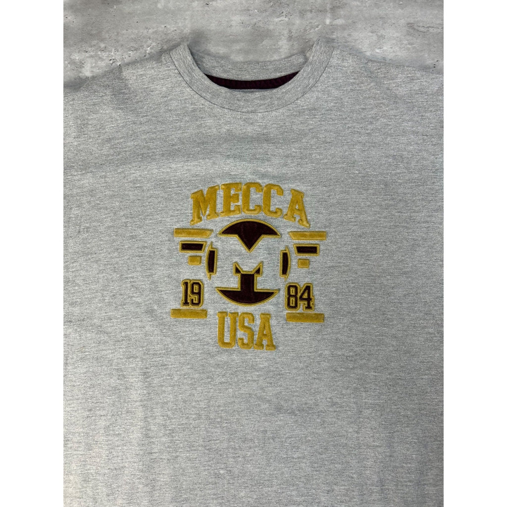 Vintage Y2K Mecca USA Felt Embossed Spellout Graphic T-Shirt Size Medium