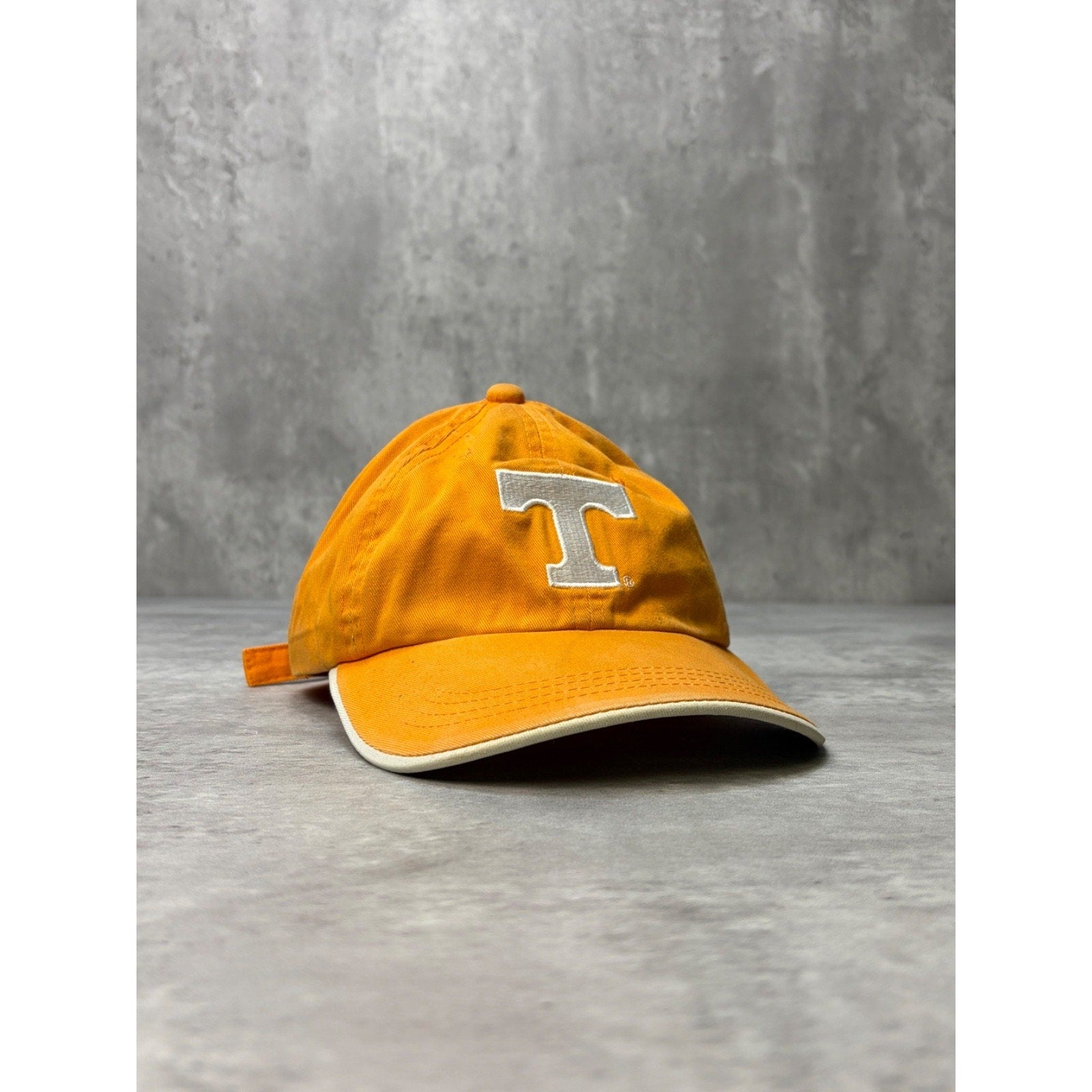 Vintage Tennessee Volunteers NCAA Embroidered Logo Strapback Hat OSFA