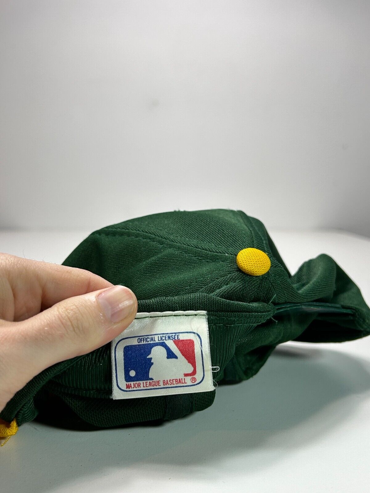 Vintage 80s Oakland Athletic MLB Embroidered Logo Snapback Hat OSFA Green