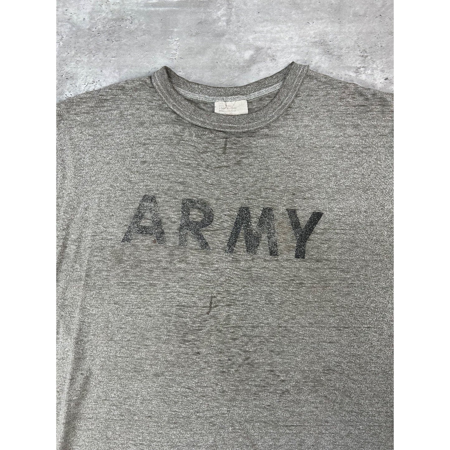 Vintage 90s US Army Graphic Spellout Training T-Shirt Size Large Gray