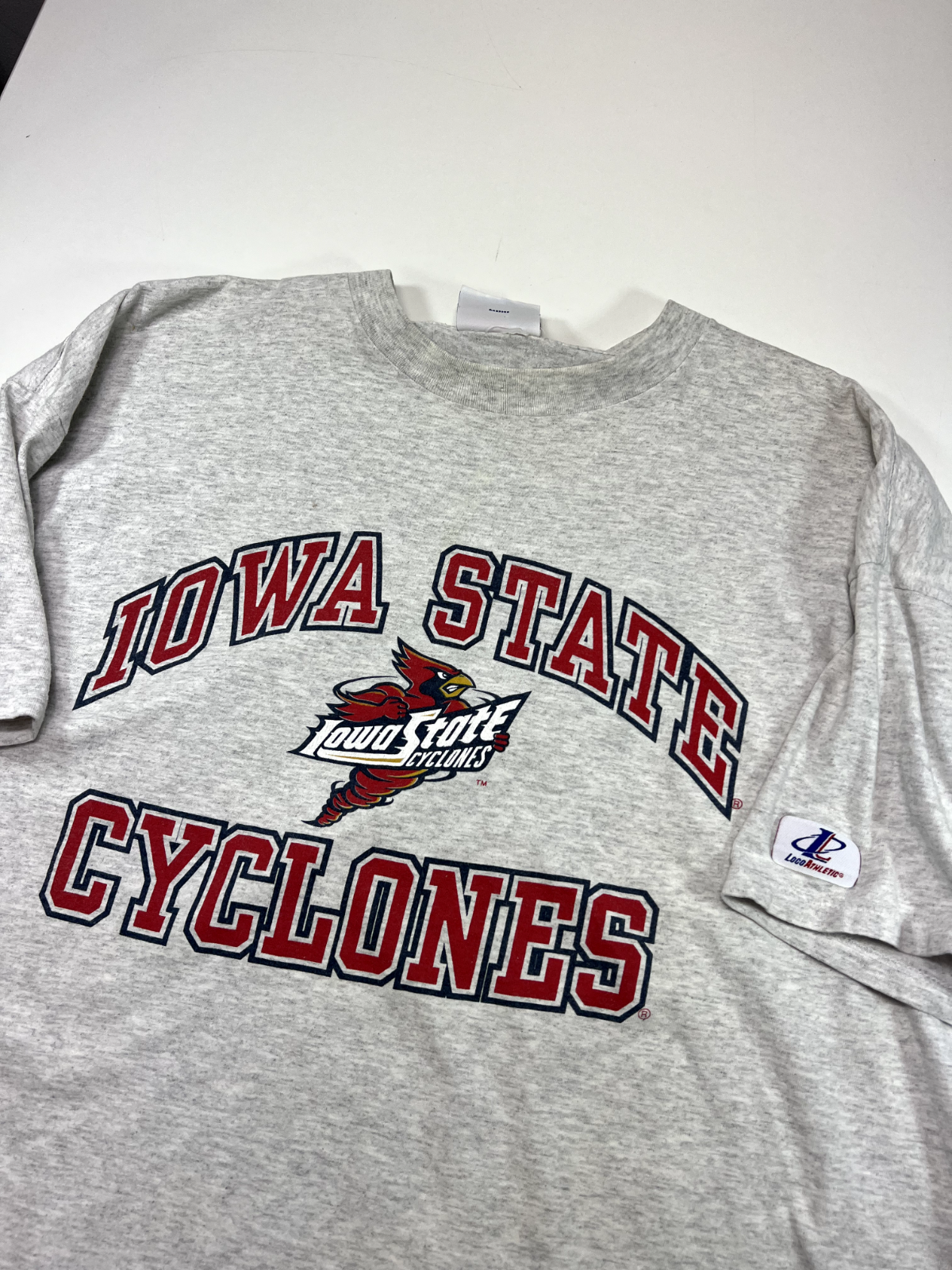 Vintage Iowa State Cyclones NCAA Spellout Collegiate Graphic T-Shirt Size 2XL