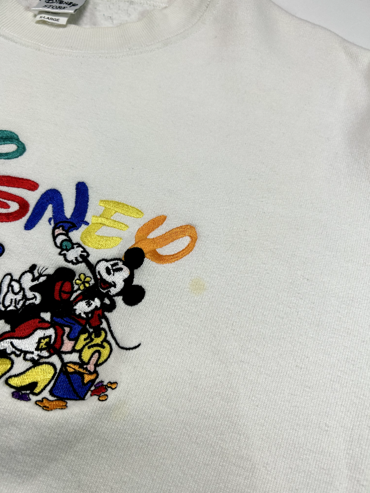 Vintage 90s Disney Mickey & Friends Embroidered Graphic Sweatshirt Size XL White