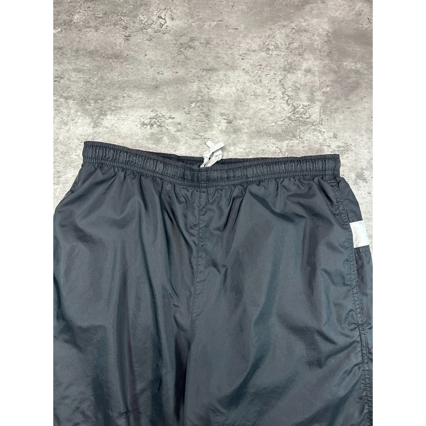 Vintage Nike Embroidered Swoosh Spellout Nylon Shorts Size Small Black