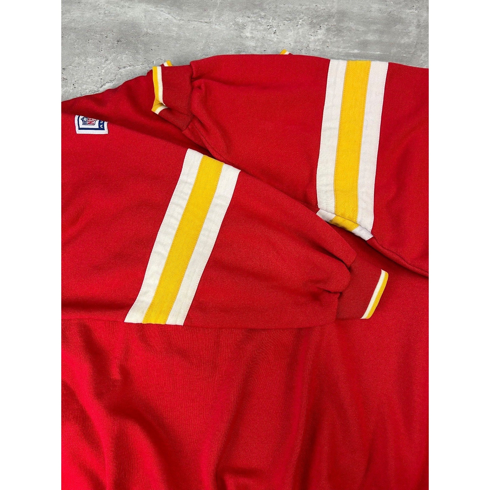 Vintage 90s Kansas City Chiefs NFL Embroidered Logo Starter Sweatshirt Size XL