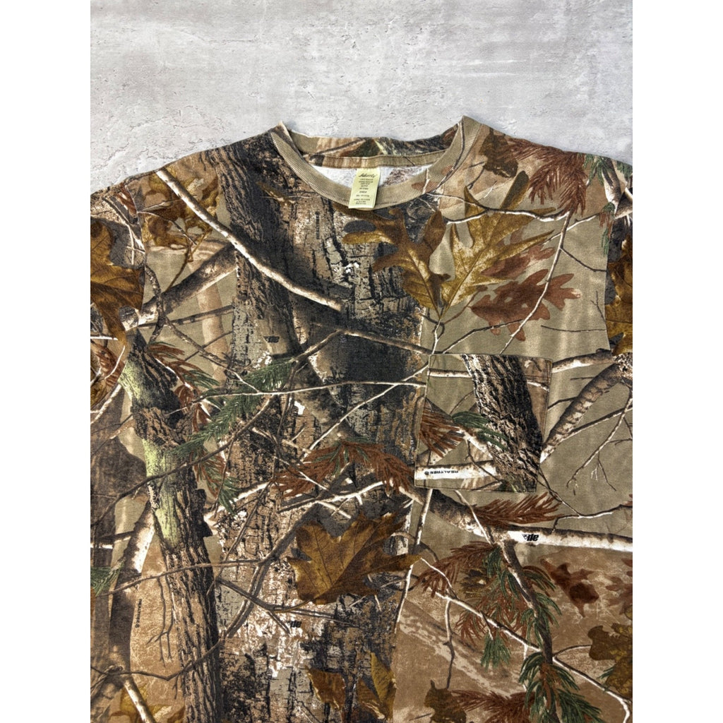 Vintage Liberty Realtree AP Hunting Camo T-Shirt Size Large