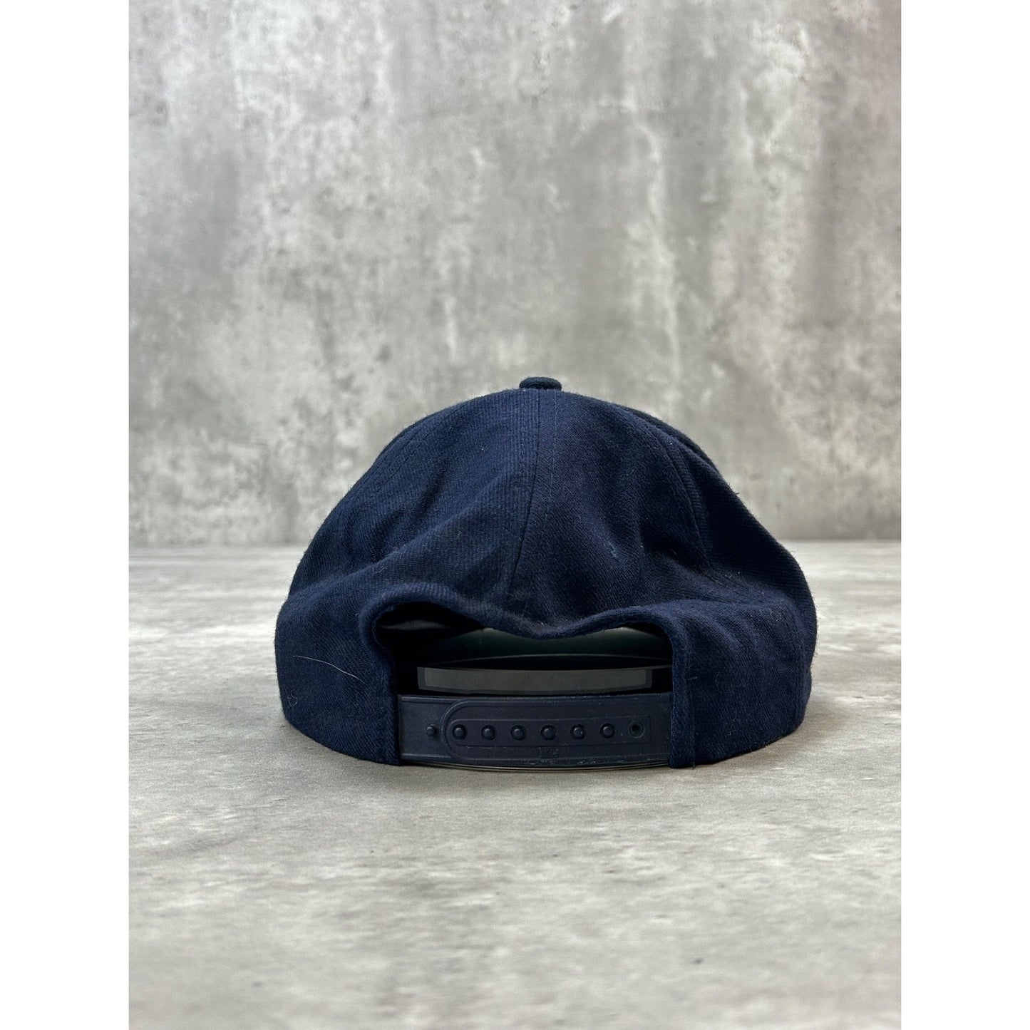 Vintage 90s Embroidered IC Spellout Snapback Hat OSFA