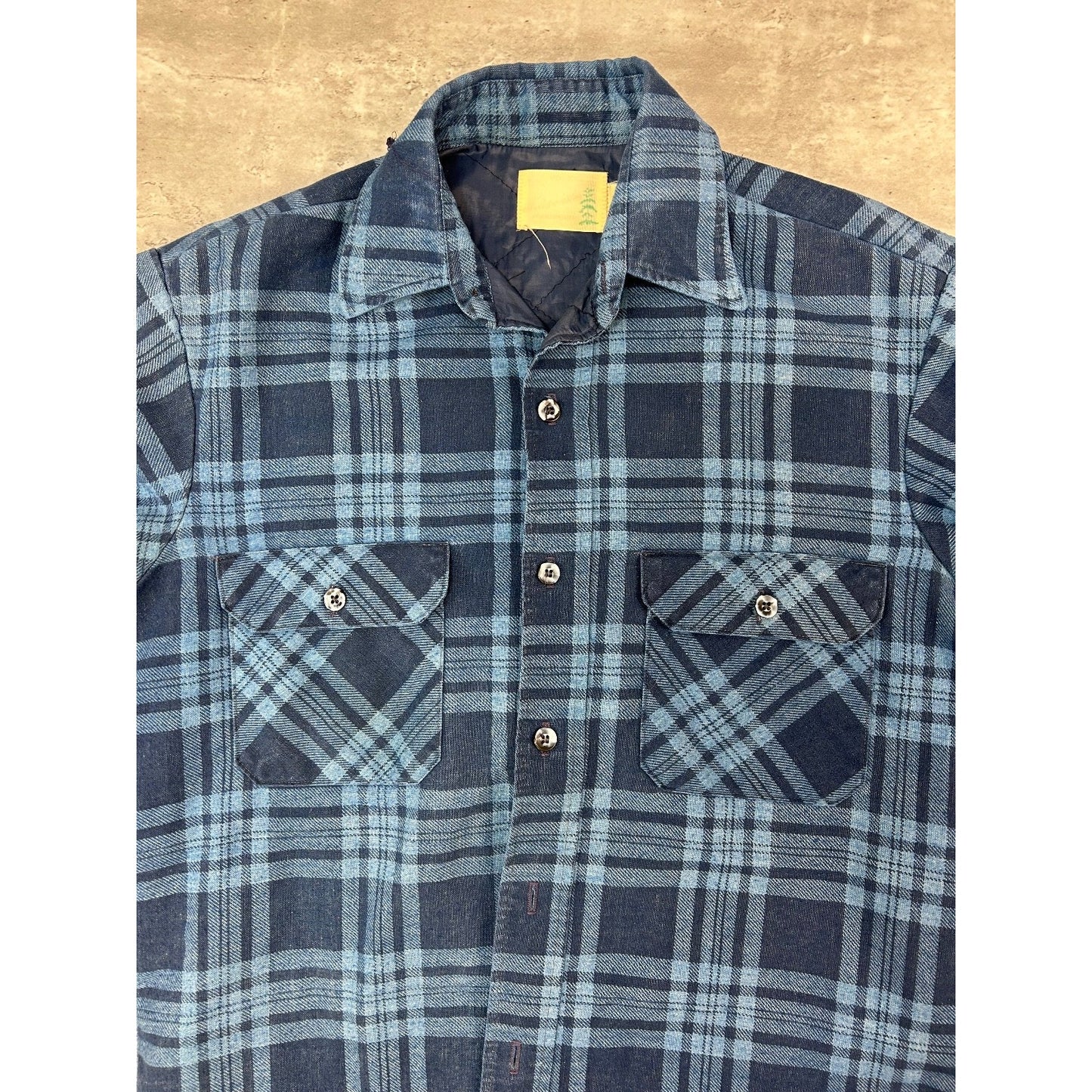 Vintage 80s/90s Insulated Plaid Long Sleeve Button Up Shirt Size Medium