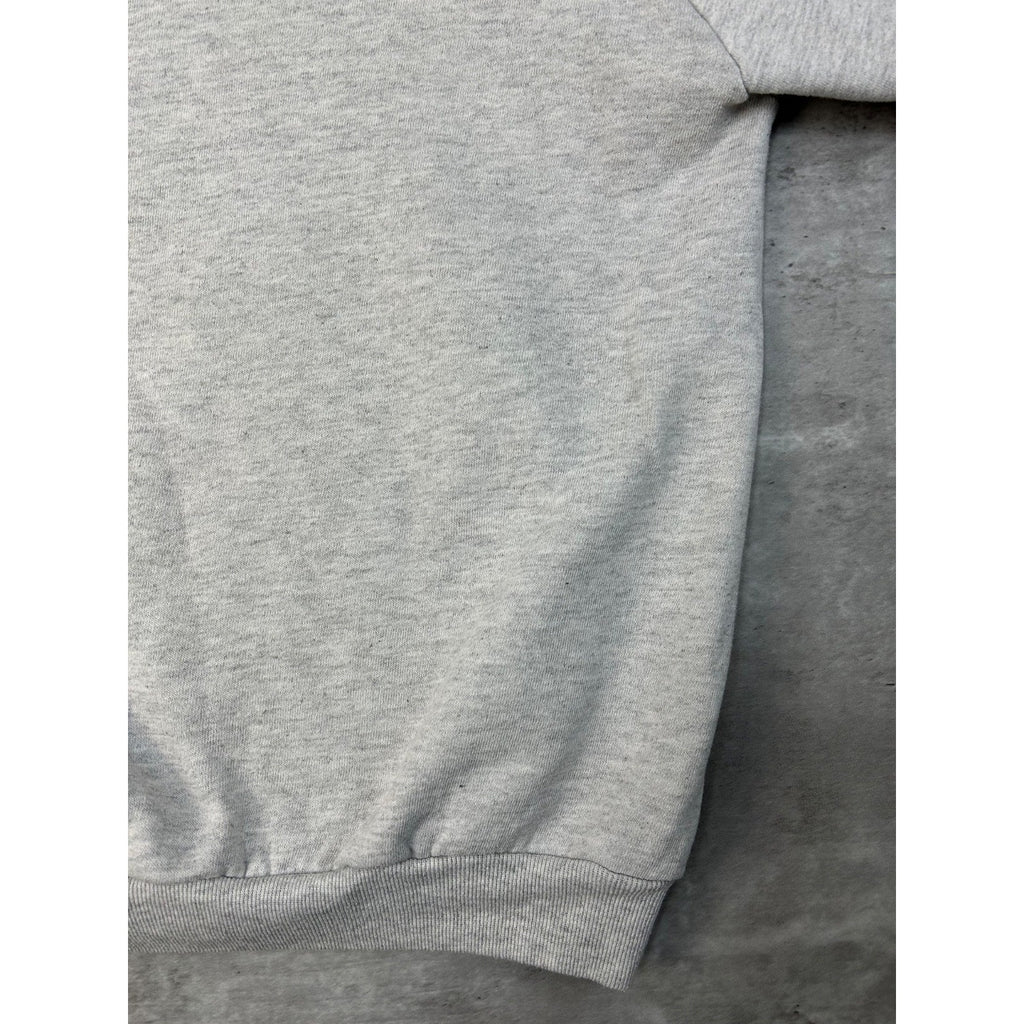 Vintage 90s Grey Wolf Animal Graphic Nature Crewneck Sweatshirt Size Large