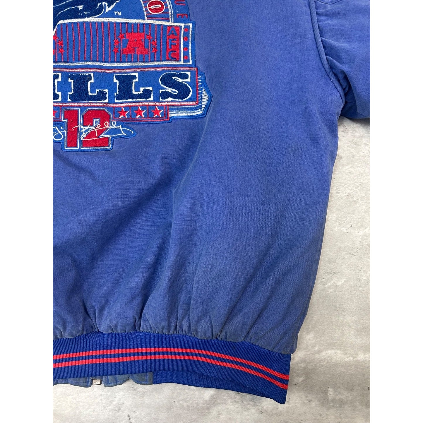 Vintage 90s Buffalo Bills NFL Embroidered Insulated Bomber Jacket Size XL