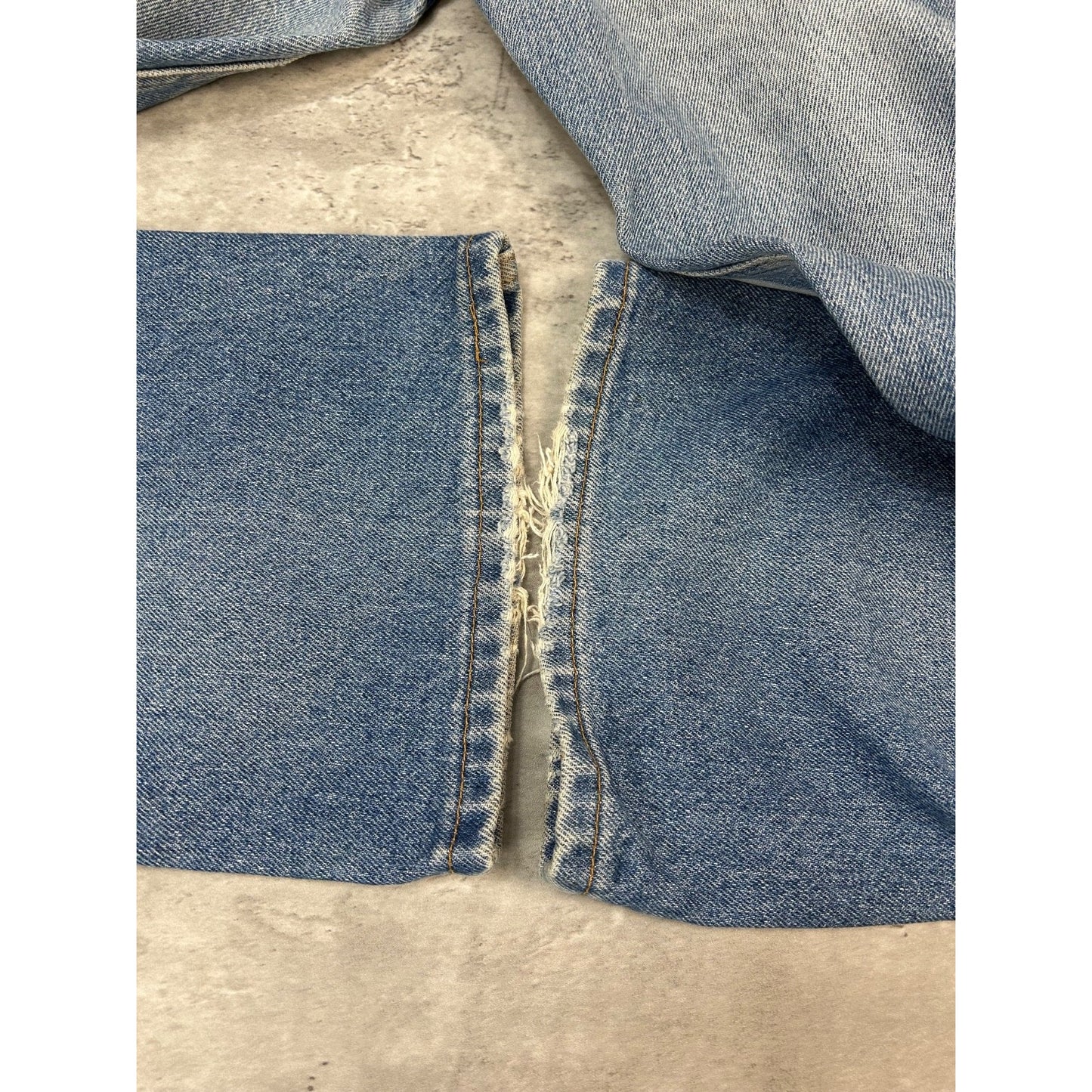 Vintage Levis 517 Red Tab Medium Wash Denim Pants Size 33 Blue