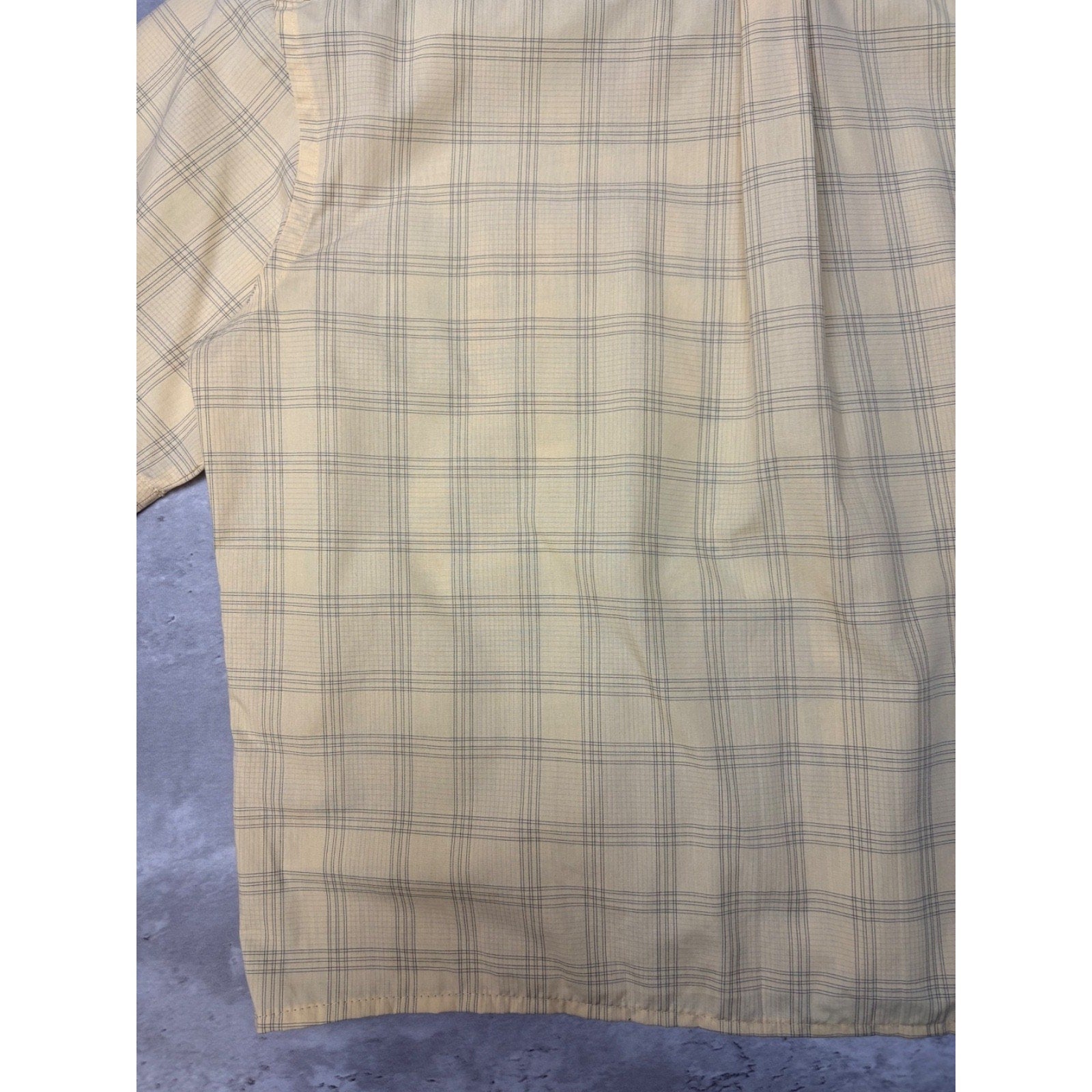 Vintage Van Heusen Plaid Single Pocket Cropped Button Up Shirt Size Large