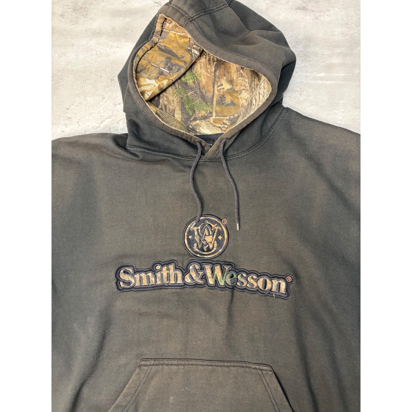 Vintage Smith & Wesson Realtree Xtra Spellout Logo Hooded Sweatshirt Size Large