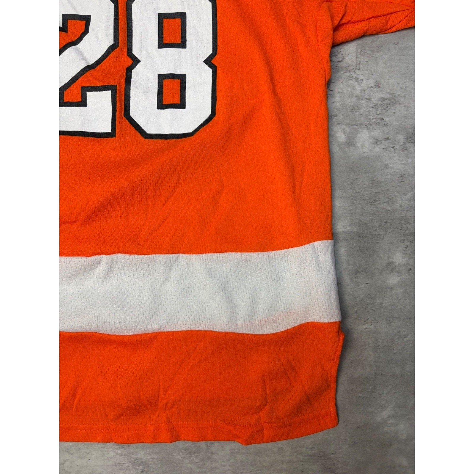 Vintage Claude Giroux #28 Philadelphia Flyers NHL Hockey Jersey Size L/XL YOUTH