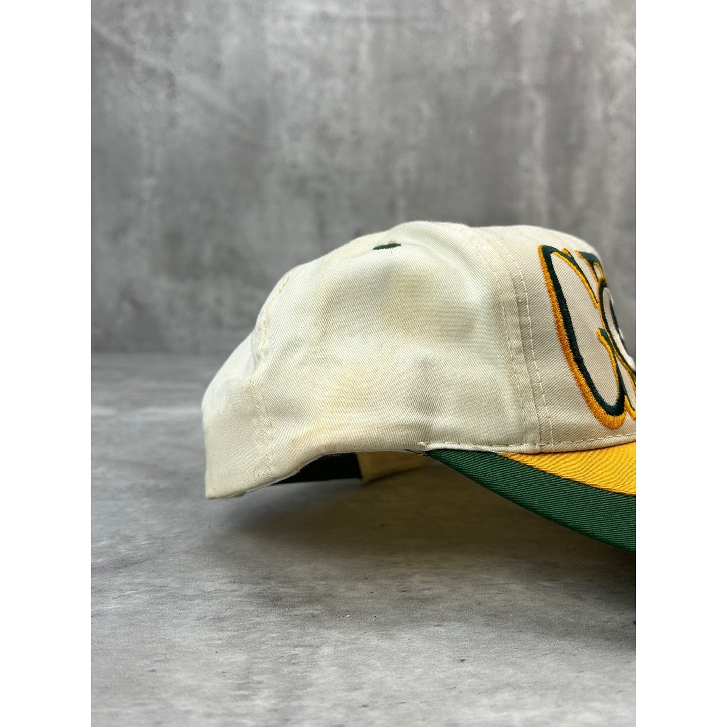 Vintage 90s Green Bay Packers NFL Embroidered Logo Football Snapback Hat OSFA