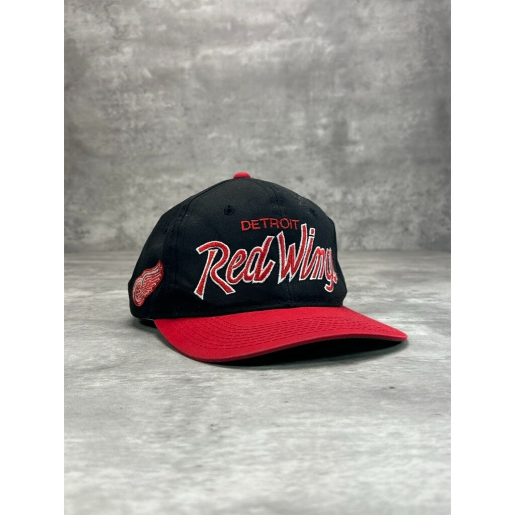 Vintage 90s Detroit Red Wings NHL Sports Specialties Script Snapback Hat OSFA