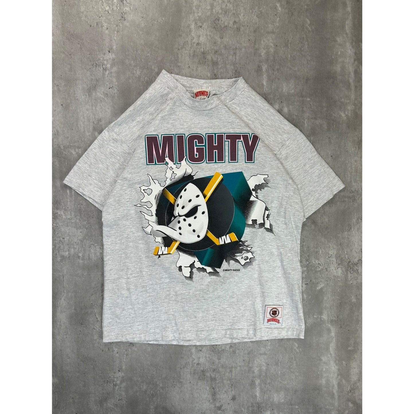 Vintage 90s Anaheim Mighty Ducks NHL Chest Buster Graphic T-Shirt Size Large