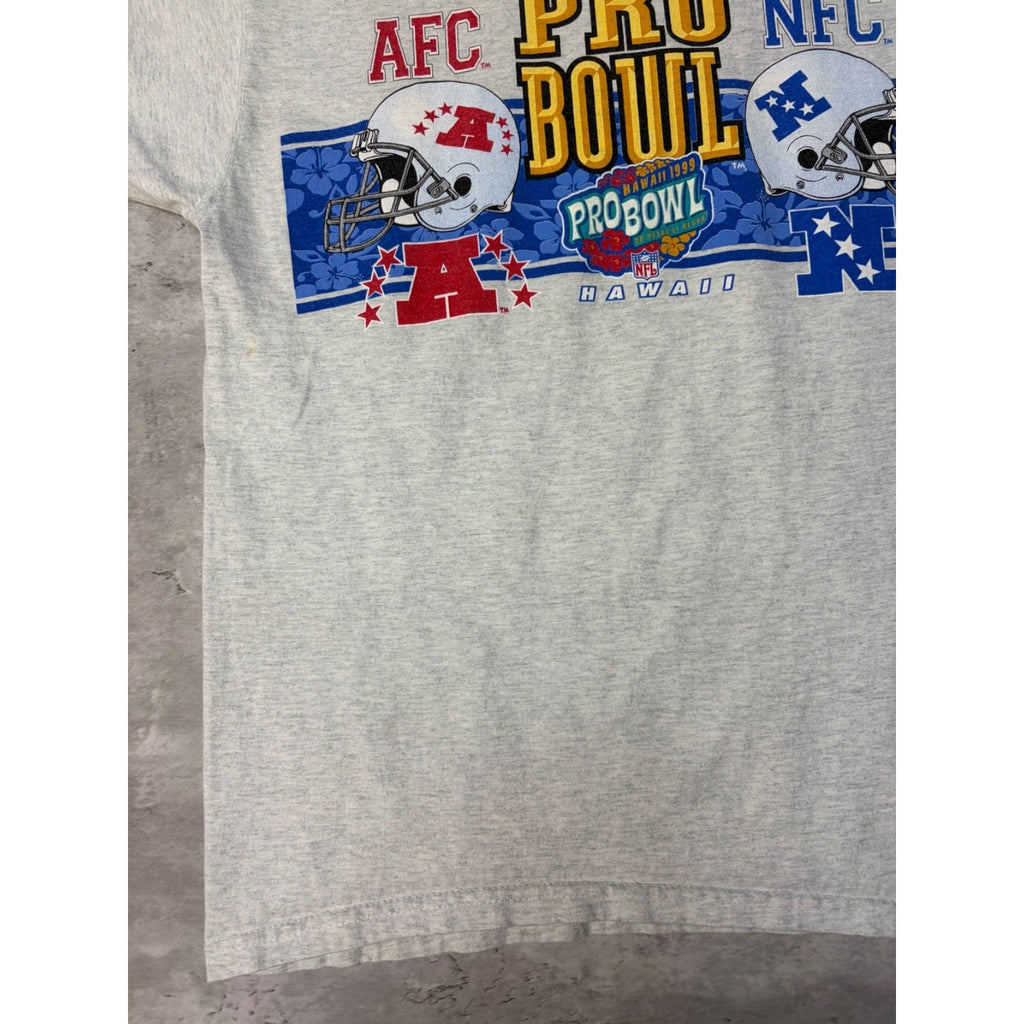 Vintage 1999 NFL Hawaii Pro Bowl AFC Vs NFC Helmet Graphic T-Shirt Size Medium