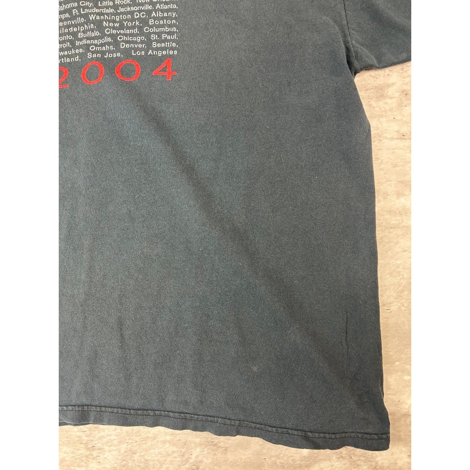 Vintage 2004 Eric Clapton Rock Music Tour Graphic T-Shirt Size Large Black