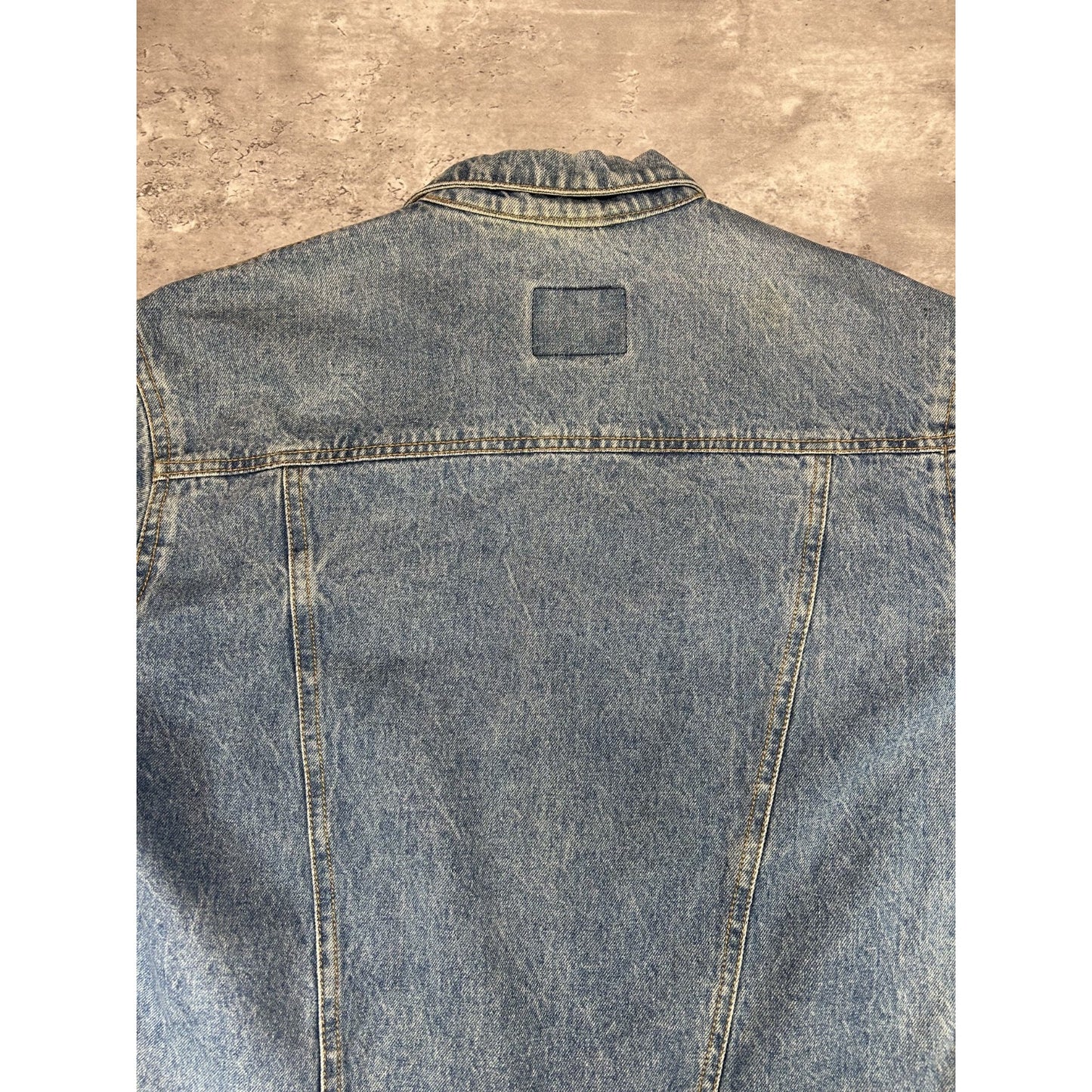 Vintage 90s GAP Denim Medium Wash Trucker Jacket Size Large Blue