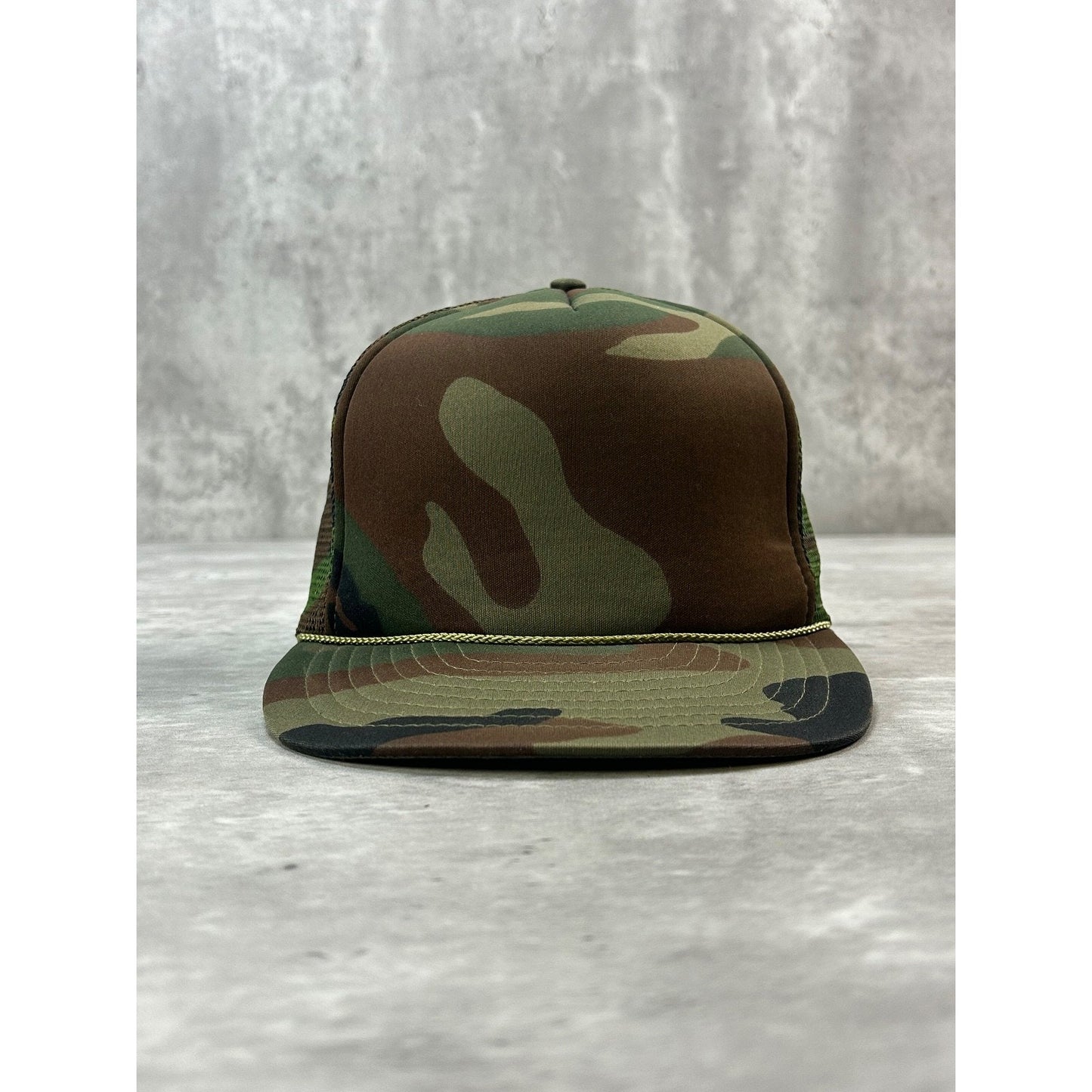 Vintage 80s/90s Woodland Camo Hunting Trucker Snapback Hat OSFA