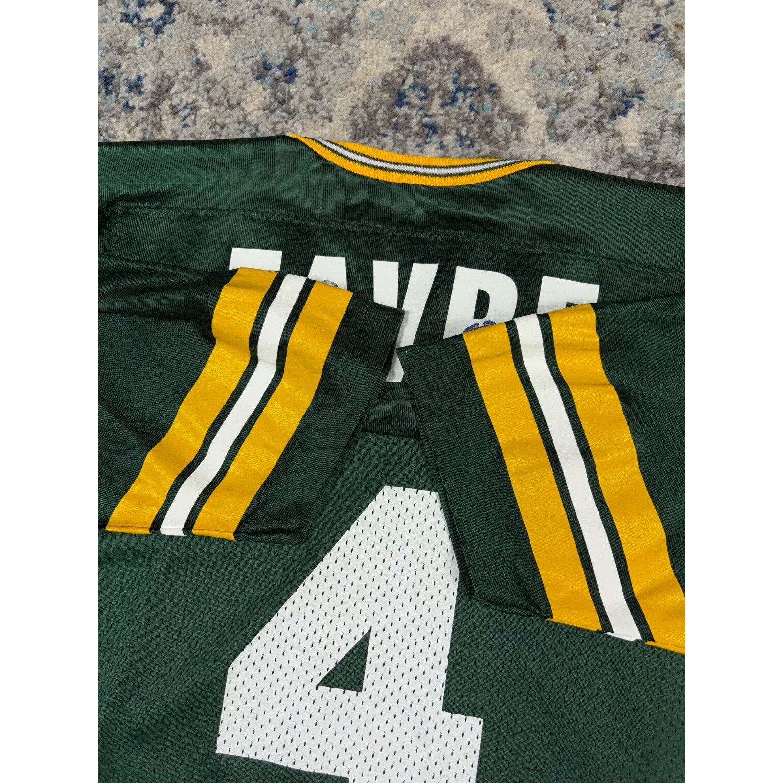Vintage Brett Favre #4 Green Bay Packers NFL Champion Football Jersey Size Large