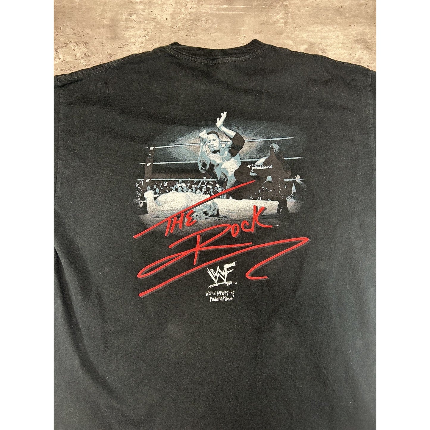 Vintage 1999 WWF The Rock Layin' The Smack Down Wrestling T-Shirt Size XL