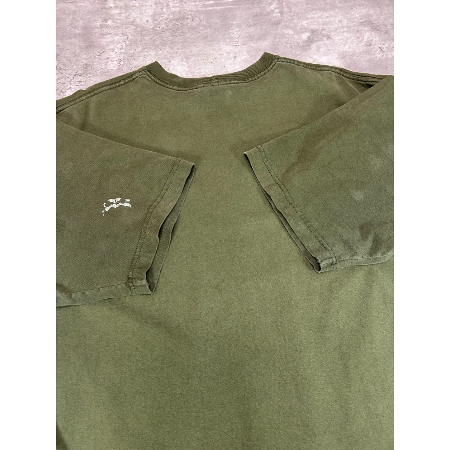 Vintage Carhartt Embroidered Patch Pocket Workwear T-Shirt Size Large