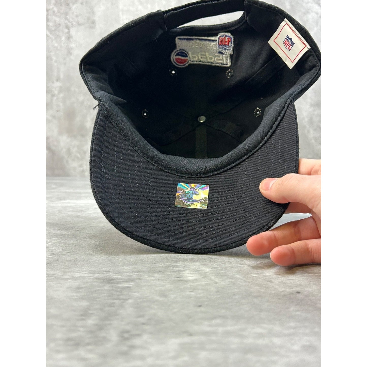 Vintage 2003 Raiders Vs Buccaneers NFL Super Bowl Strapback Hat OSFA